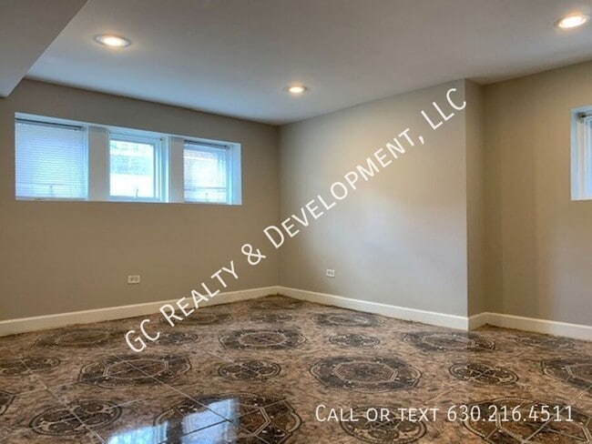 Building Photo - 2103 Elmwood Ave