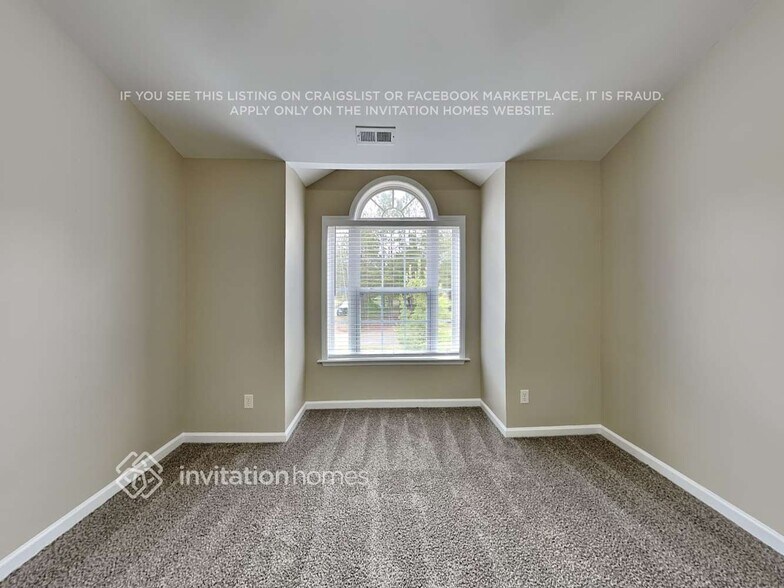 Building Photo - 6829 Oviedo Dr