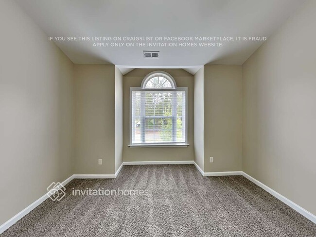 Building Photo - 6829 Oviedo Dr