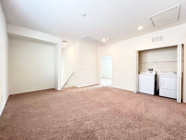 Building Photo - 6234 Buffalo Spring Ct