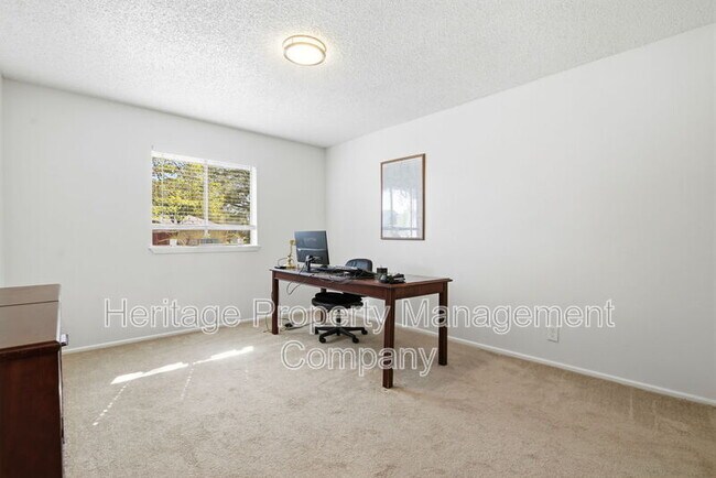 Building Photo - 13402 Langtry St
