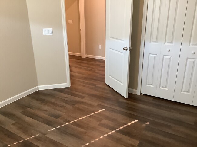 Building Photo - 180 Spruce Pt