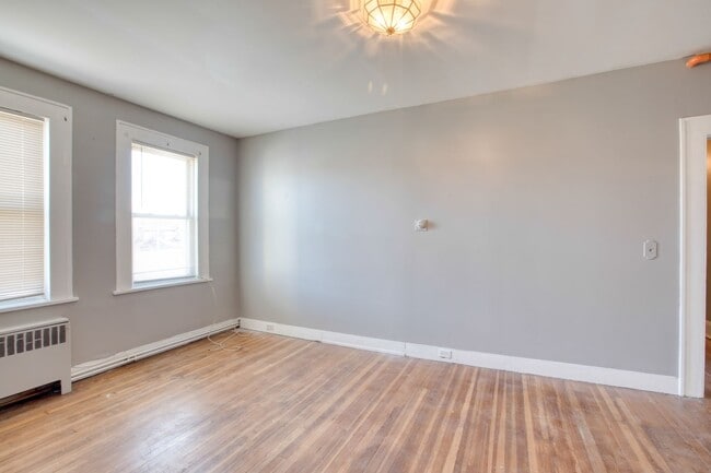 Building Photo - 2718 Fairfield Ave