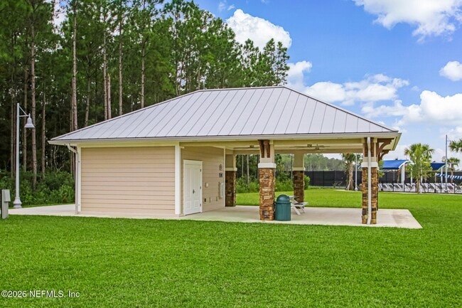 Building Photo - 124 Pine Bluff Dr