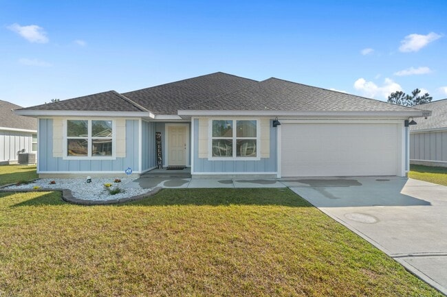 Primary Photo - Gorgeous and Spacious 5/3 Home with Commun...