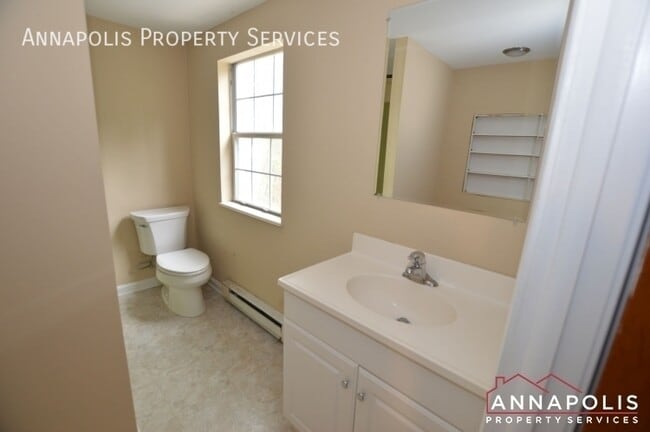 Building Photo - 536 Tepper Rd