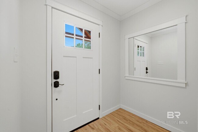 Building Photo - 108 Cherry Cir