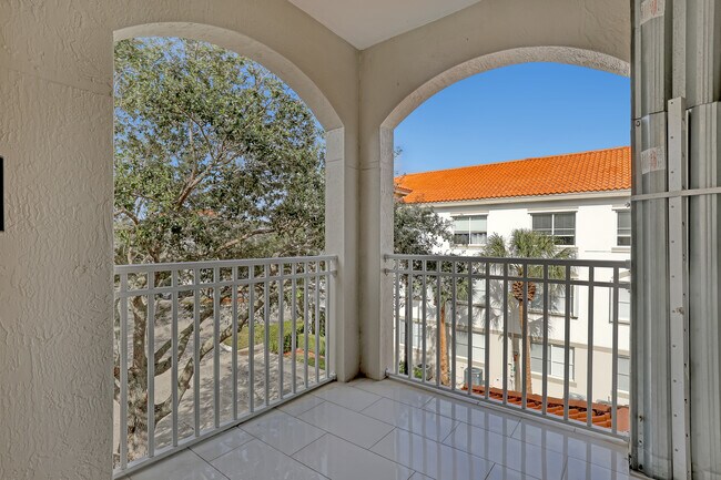 Building Photo - 11026 Legacy Dr