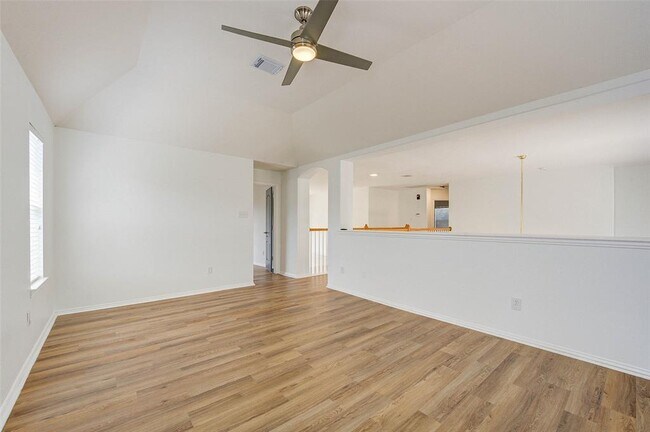 Building Photo - 14018 White Oak Gardens Dr