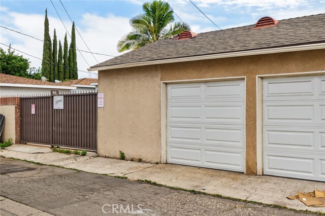 Building Photo - 1129 N Briarwood St