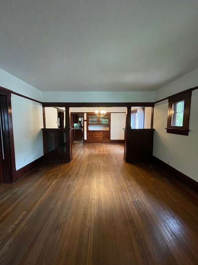 Building Photo - 3 Bedroom House Walking Distance to Purdue University