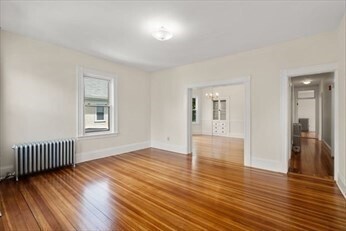 Building Photo - 5 Marlboro St