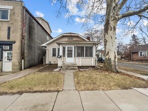 Building Photo - 3928 Upton Ave