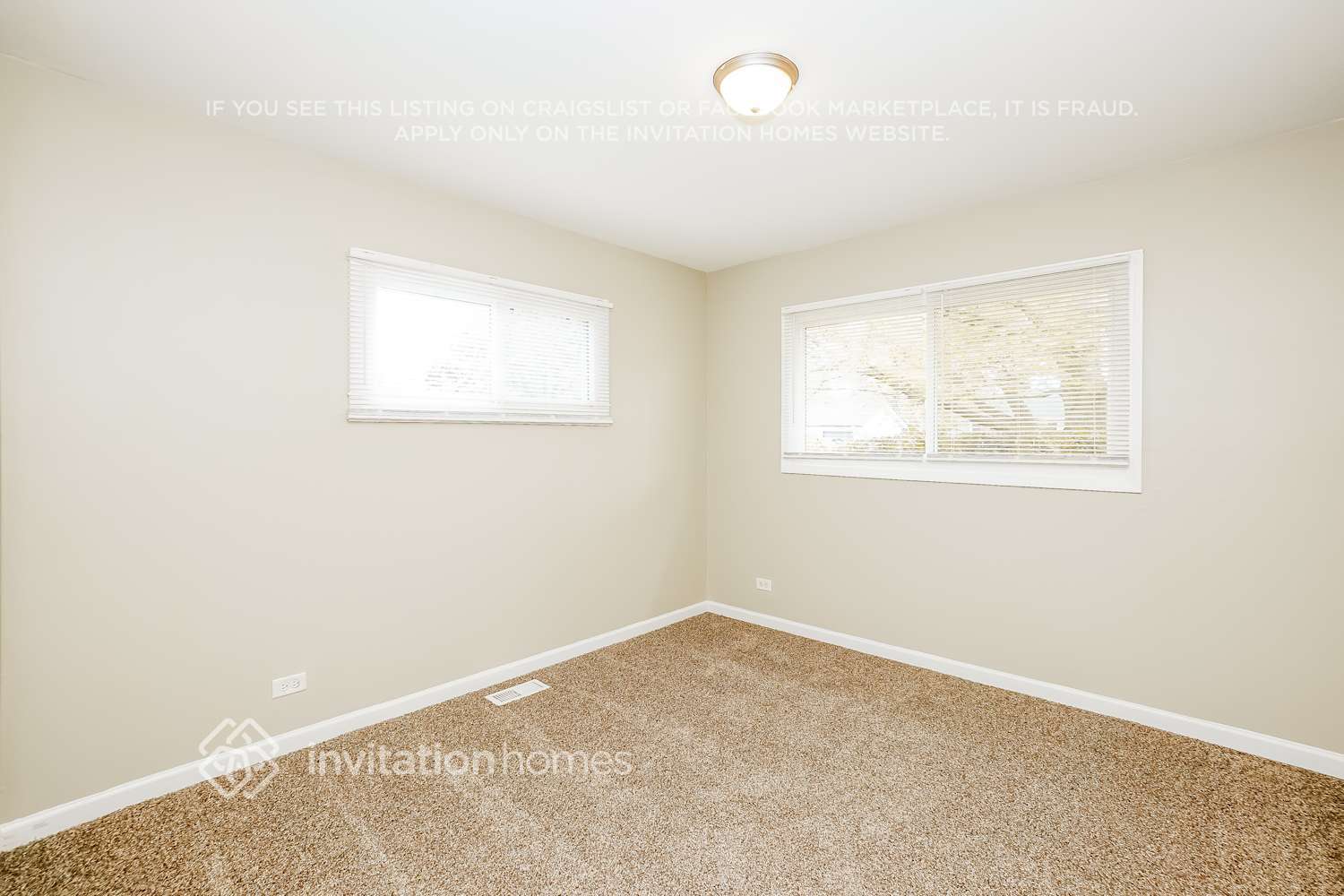 Building Photo - 280 Mohave St