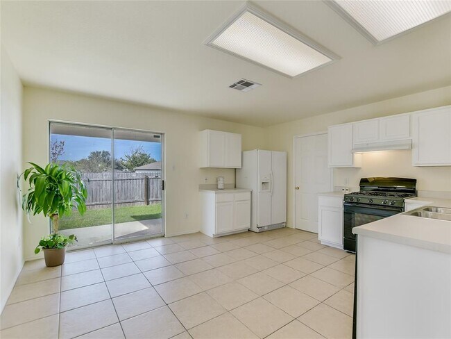 Building Photo - 17132 Dashwood Creek Dr