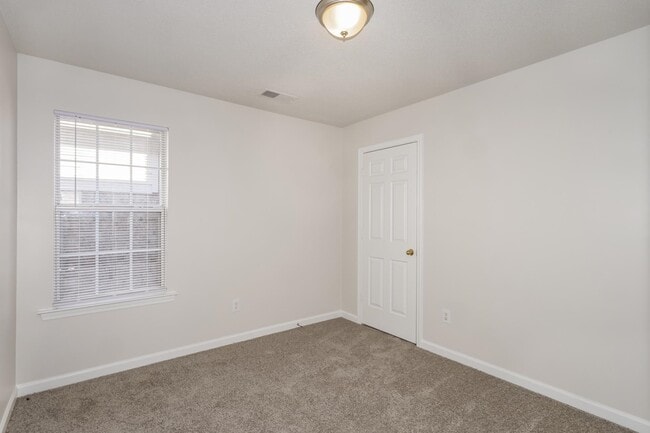 Building Photo - 7040 Millers Glen Way