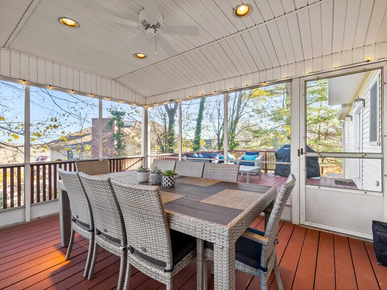 Building Photo - 25 Falmouth Rd