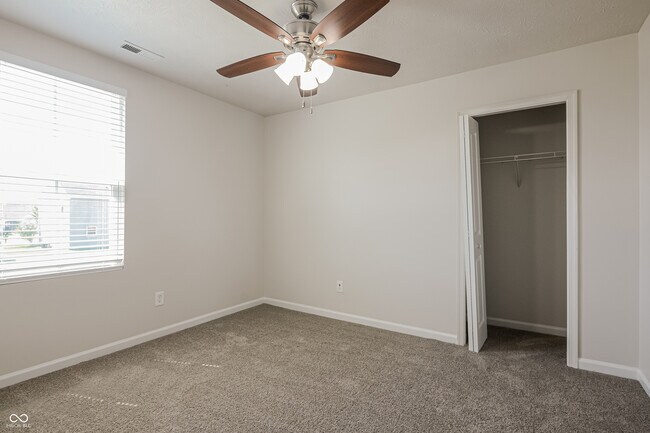 Building Photo - 13820 N Cardonia Dr