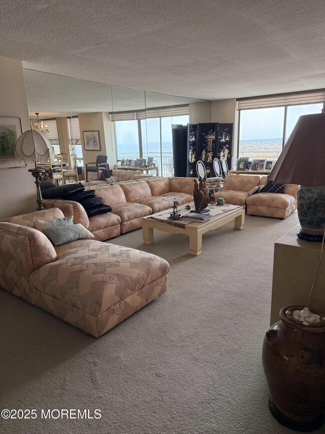 Primary Photo - 787 Ocean Ave N