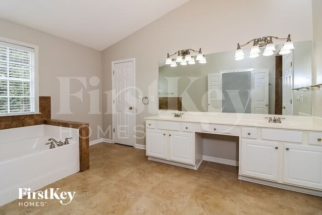 Building Photo - 4143 Glenaire Way NW