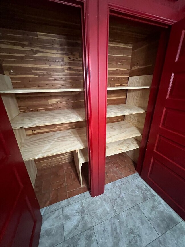 Building Photo - 815 Madison Ave