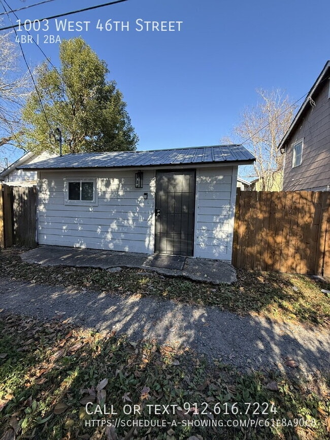 Building Photo - 1003 W 46th St