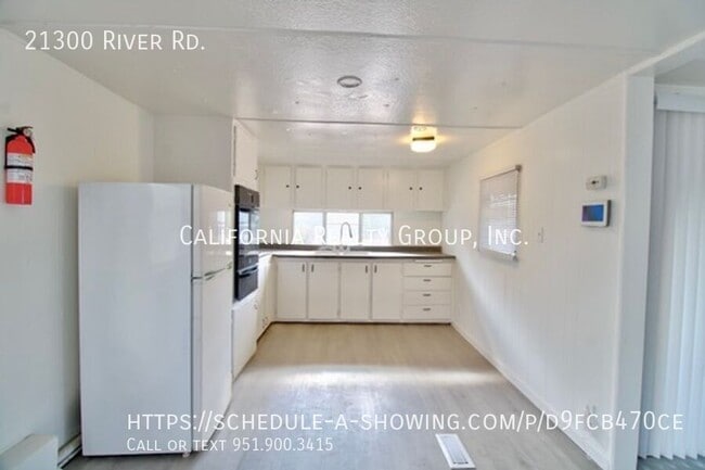 Building Photo - 21300 River Rd