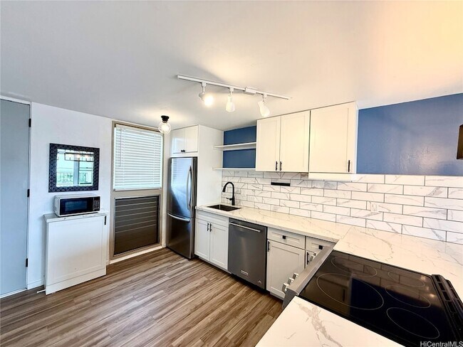 Building Photo - 68-090 Au Street Unit 308E