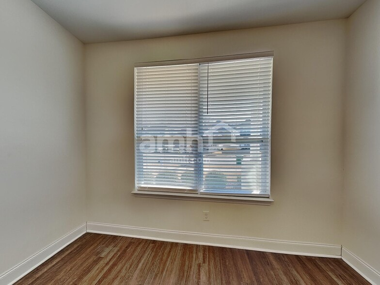 Building Photo - 5026 Mountain Springs Rd