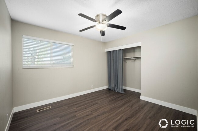 Building Photo - 512 E 6770 S