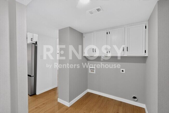 Building Photo - Plano Gem Ready To Be Your Home