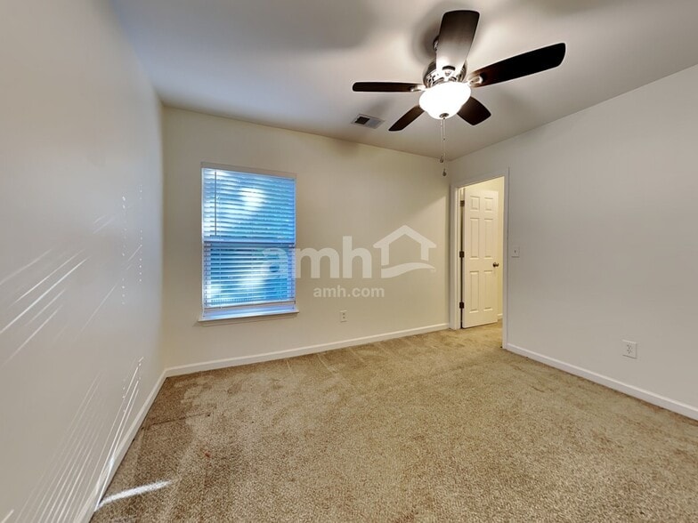 Building Photo - 113 Education Blvd