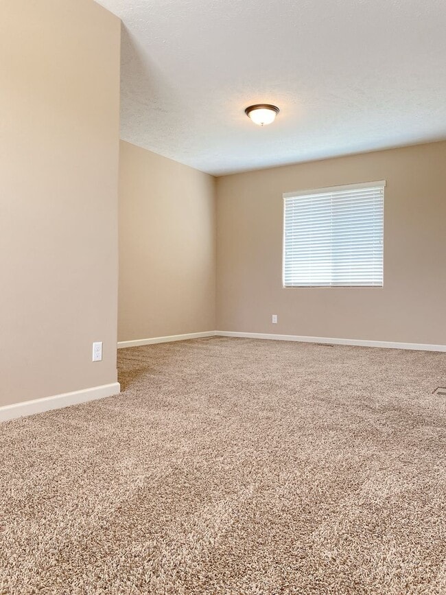 Building Photo - Move in Special. Beautiful & Nearly new SW Chalco area 4 bed Two Story.