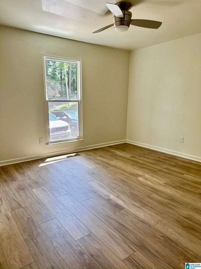 Building Photo - 2413 Pentland Dr