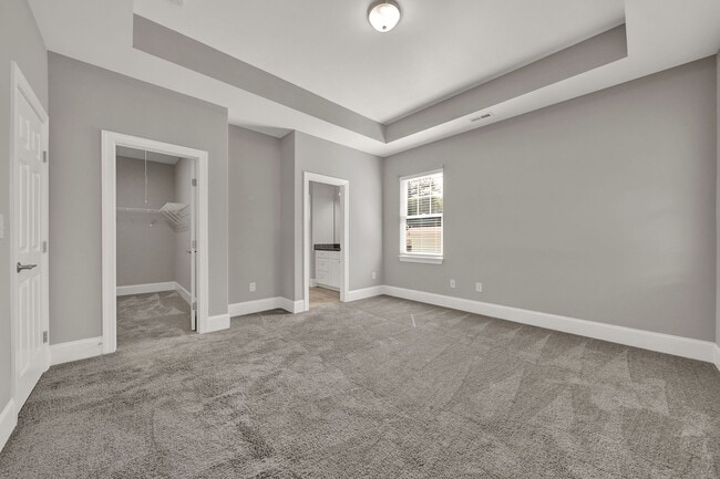 Building Photo - Two Story Cottage In Historic Waxhaw