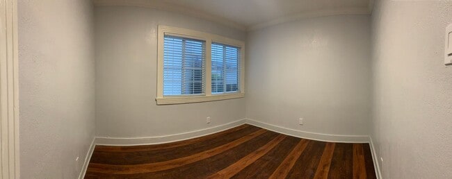 Building Photo - Great Experiences Are Just Around Rolland Curtis!