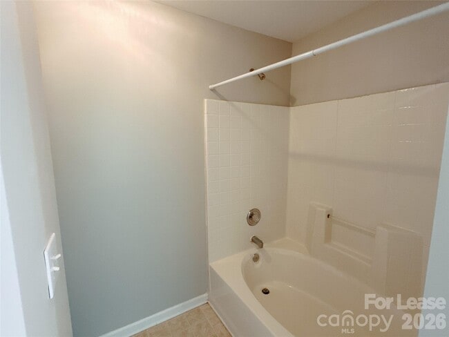 Building Photo - 7629 Abigail Glen Dr