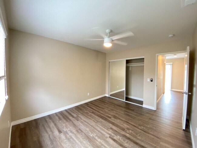 Building Photo - 5BD/2BA, Private Yard, Close to Campus!!