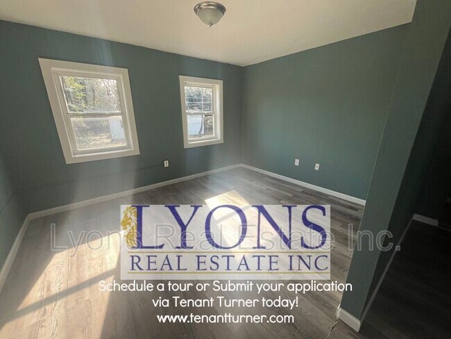 Building Photo - 917 Pineknot Rd