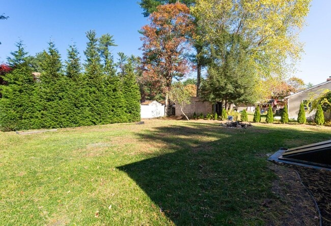 Building Photo - opportunity in South Carver!!