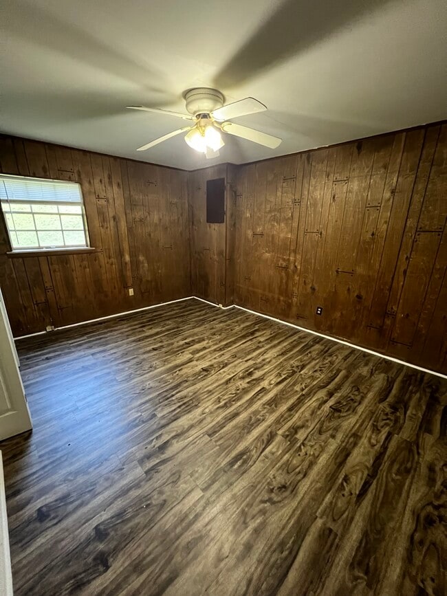 Building Photo - 6299 Teletha Ln