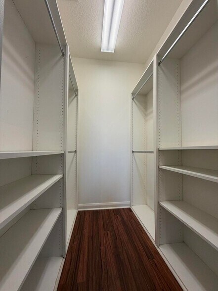 Building Photo - 3200 W Community Dr