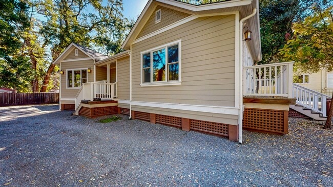 Primary Photo - Serene 1 bedroom 1 bath Calistoga Home adj...