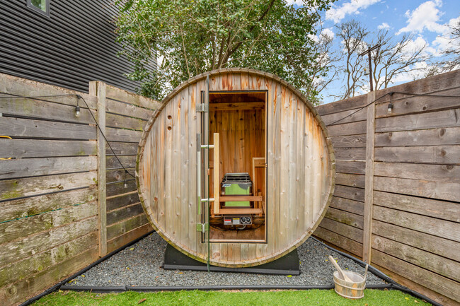 Traditional Finnish-style baura sauna. - 1003 Cardinal Ln