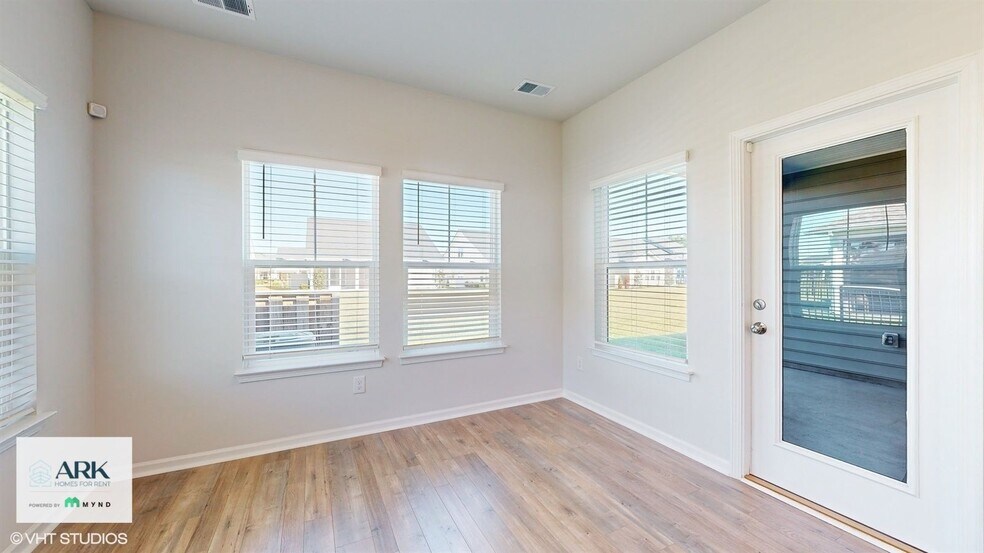 Building Photo - 163 Barwick Dr NW