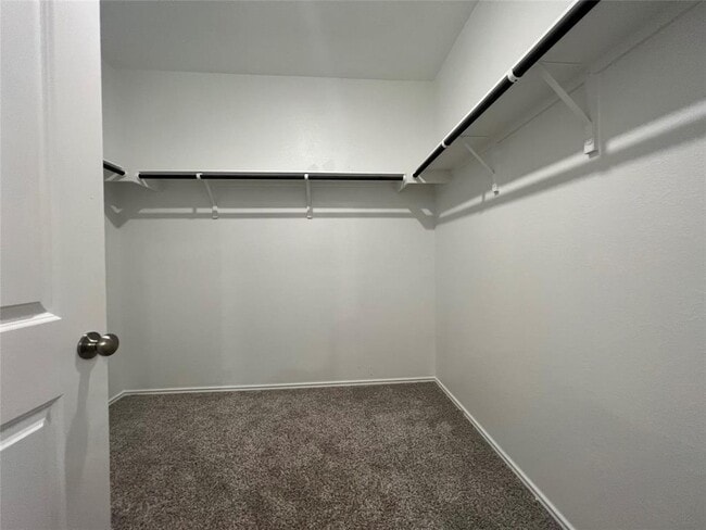 Building Photo - 115 Vintage Dr