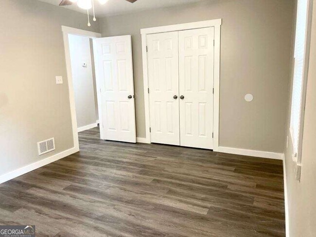 Building Photo - 117 Hill Pine Trail