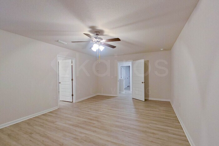 Building Photo - 312 Monarch Ln