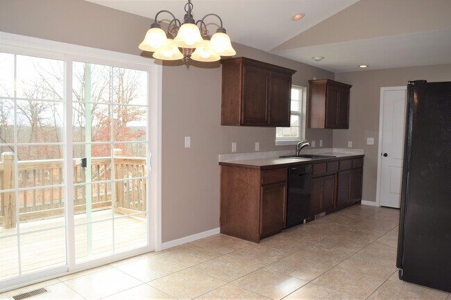 Building Photo - 3 Bedroom Home in Taylor Hills Subdivision