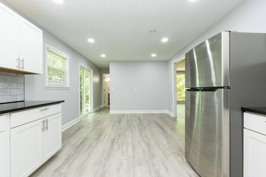 Building Photo - 405 Dempsey Ln